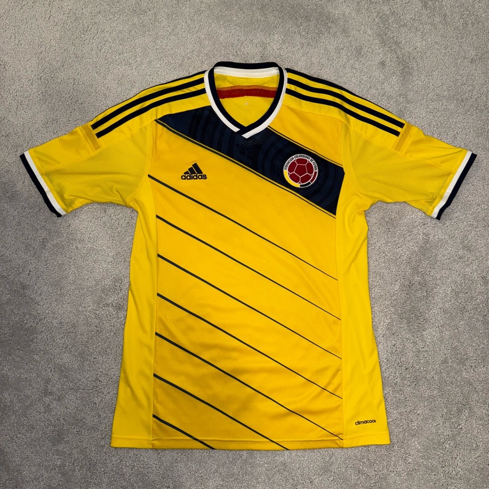 2014 Colombia Adidas Original Home Jersey Mens Size M (Used like New)